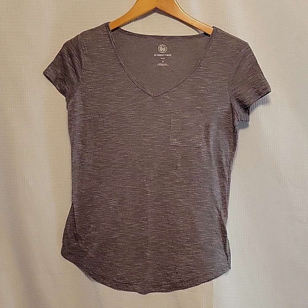 SO Perfect V-neck Relaxed Shirt